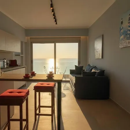 Coastal Modern In Facing The Sea בית נופש