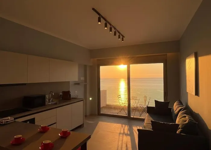 Coastal Modern In Facing The Sea *